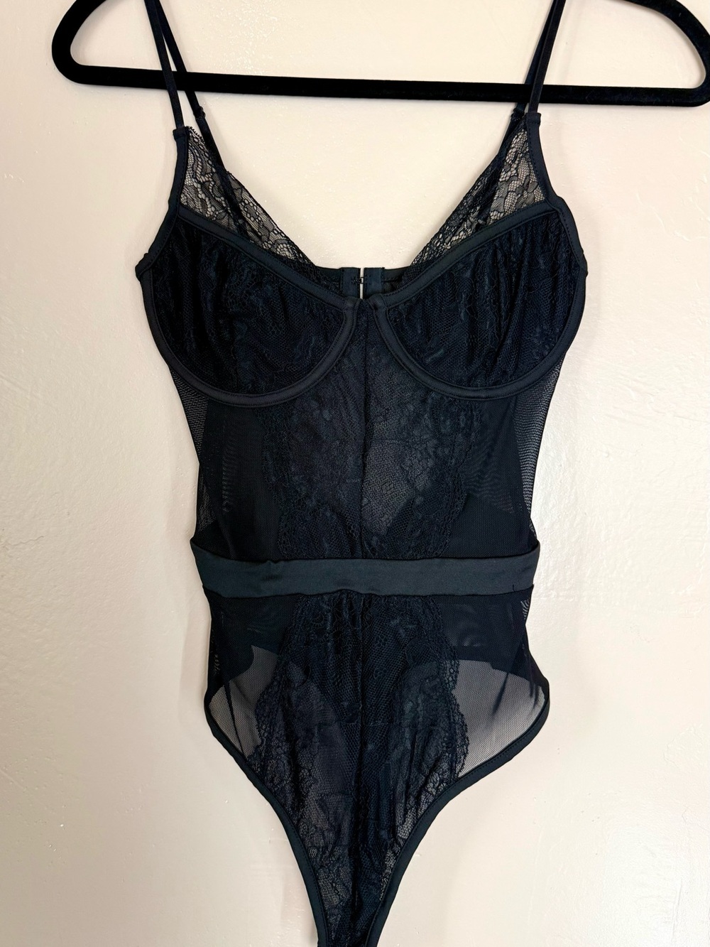 Black Mesh Sheer Floral Lace Underwire Corset Bodysuit NWOT